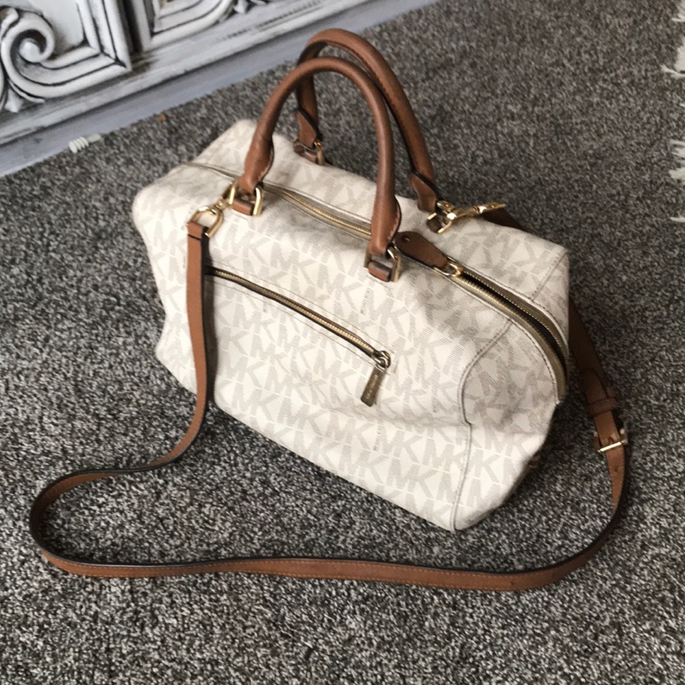Michael Kors purse